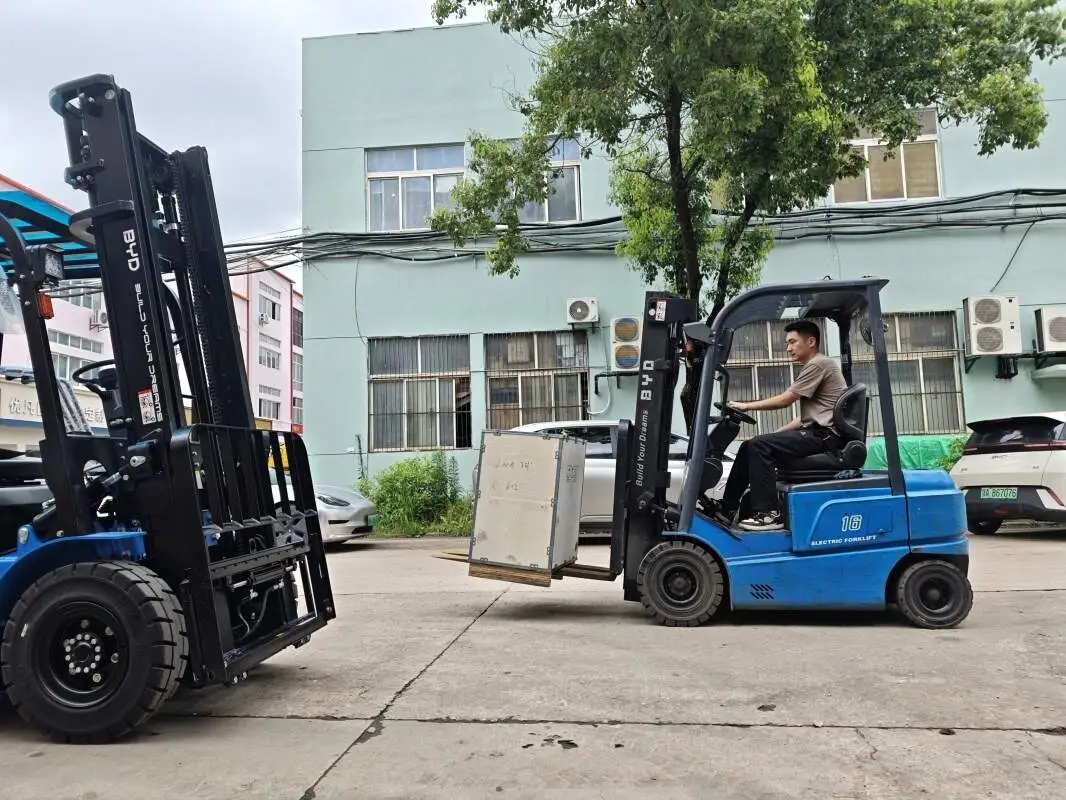电动叉车载重性能说明 比亚迪 CPD 系列额定载重介绍