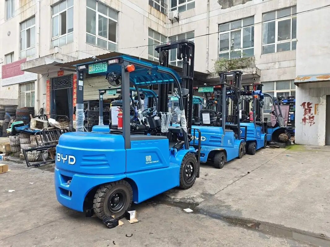 毕节建材加工厂 重载叉车本地销售(图1) 毕节建材加工厂 重载叉车本地销售(图1)